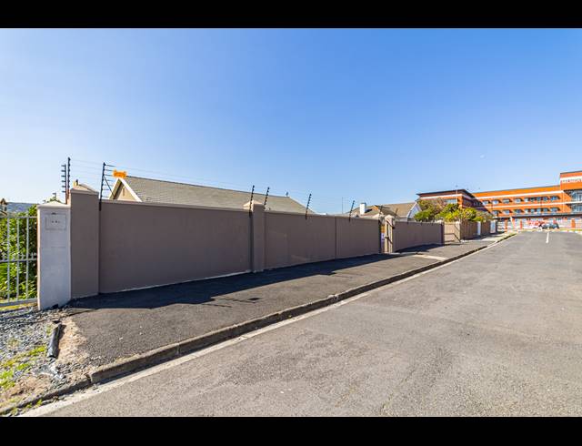 3 BEDROOM FREESTANDING FOR SALE IN MILNERTON CENTRAL